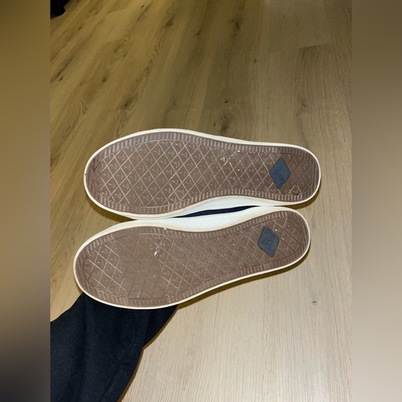 Sperry’s Pier Wave LTT Slip-Ons - Picture 4 of 4